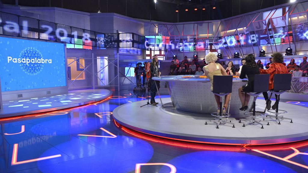 ¡'Pasapalabra' se viste de Carnaval rockero con Lorena, Adrián Rodríguez, Nerea Garmendia y David Fernández!