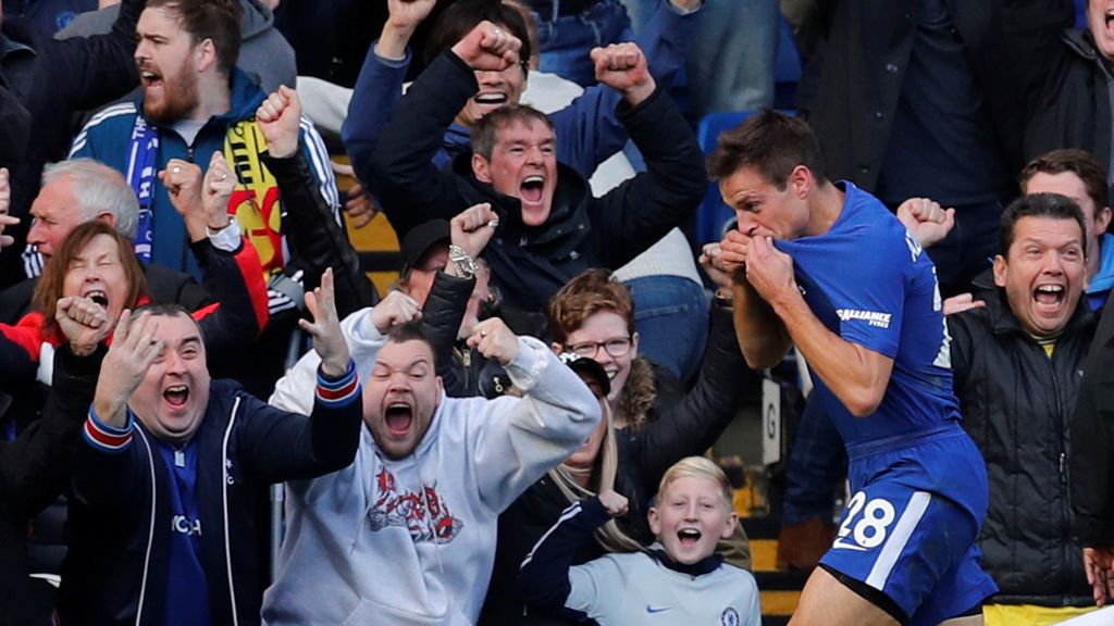 Azpilicueta cumple el deseo de un niño lesionado tras ver su pancarta