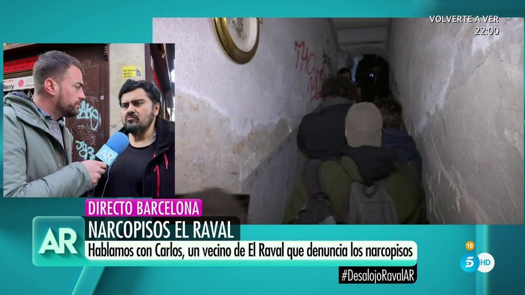 Carlos organiza 'narcotours' para denunciar lo que pasa en el Raval: "Necesitamos orden y ley en esta ciudad"