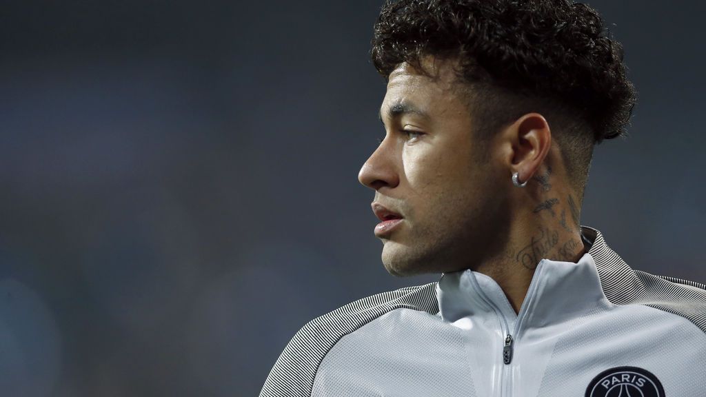 Al-Khelaïfi tajante: “Es imposible que Neymar se vaya, se queda al 200%” Al-Khelaïfi tajante: “Es imposible que Neymar se vaya, se queda al 200%”