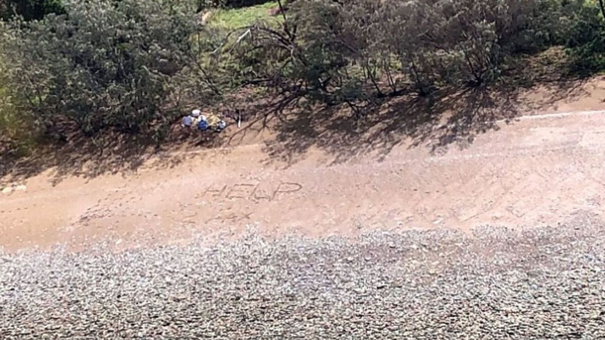Rescatan a dos náufragos tras escribir "ayuda" en la arena en una isla australiana