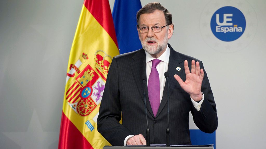 Rajoy pide "no hacer política" de las pensiones cuando "no hay recursos" para subirlas