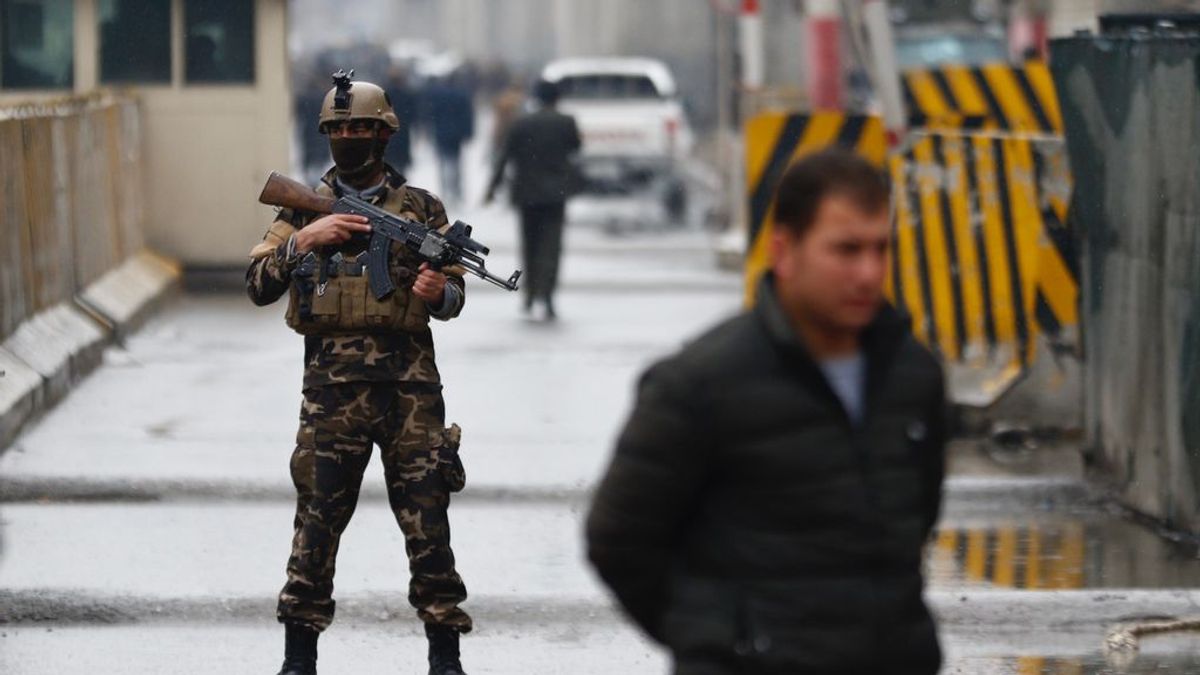 Dos muertos y una veintena de heridos en dos ataques suicidas en Afganistán
