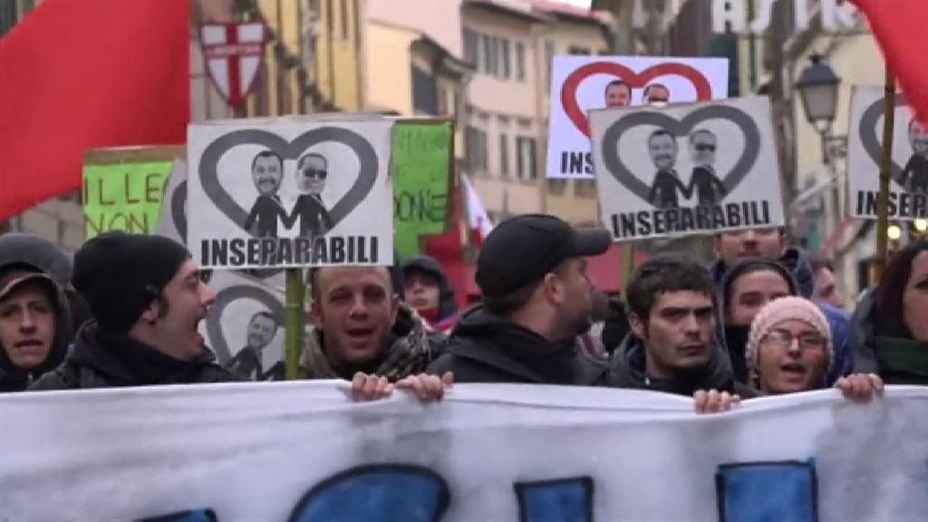 Cientos de personas intentan boicotear un mitin de la ultraderecha en Pisa