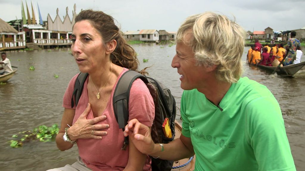 Paz Padilla se emociona en Ganvié, el increíble pueblo que se encuentra sobre un lago
