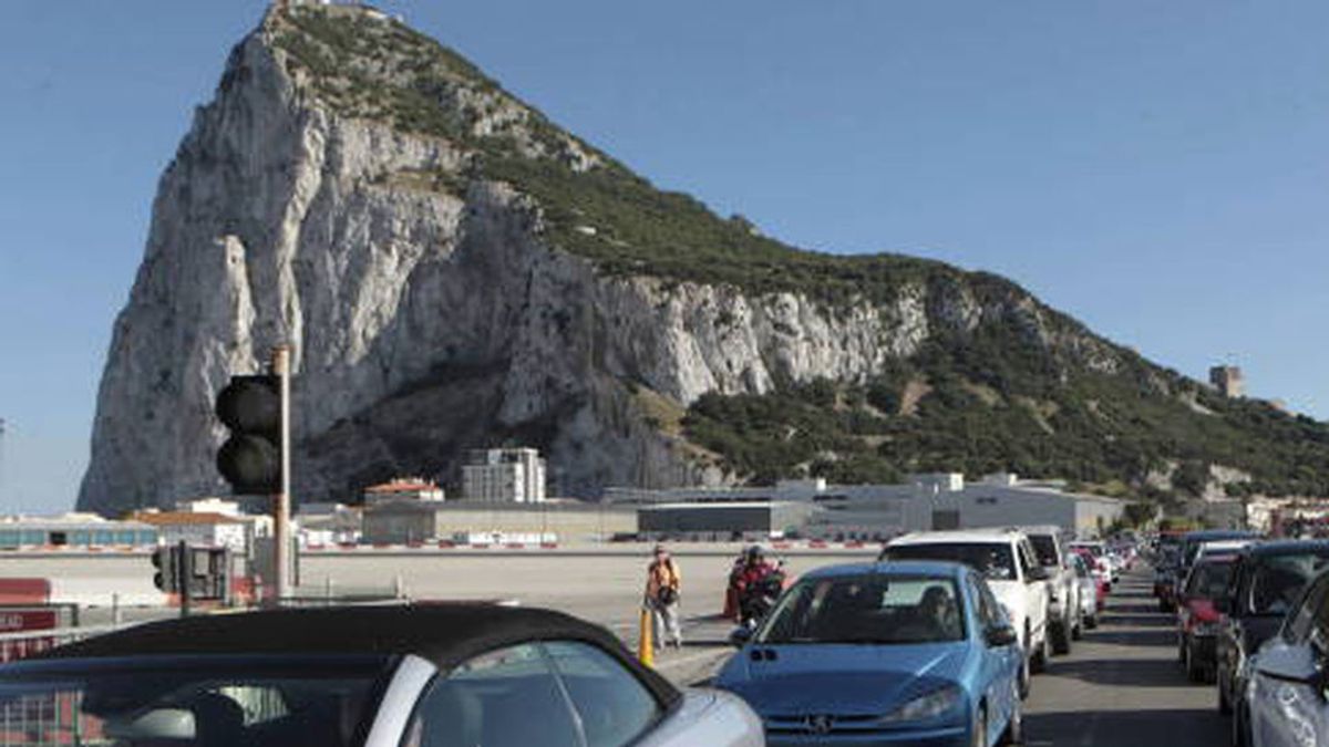 El Gobierno quiere la gestión conjunta del aeropuerto de Gibraltar