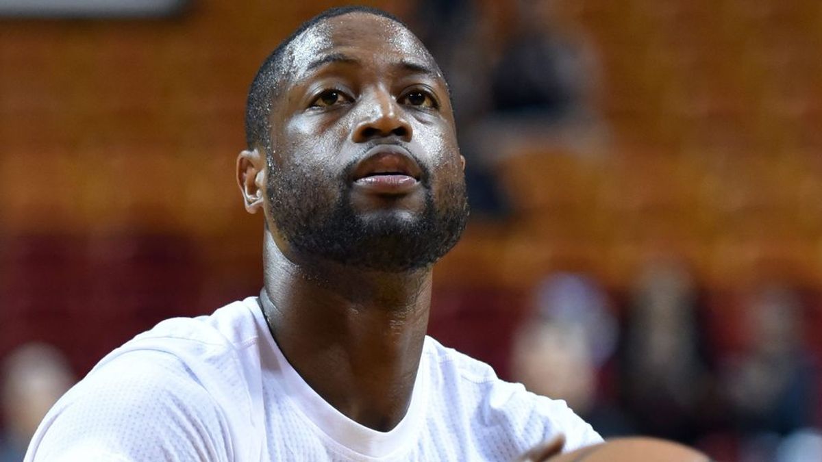 Wade homenajea a una de las víctimas del tiroteo de Florida tras ser enterrado con su camiseta de los Miami Heat