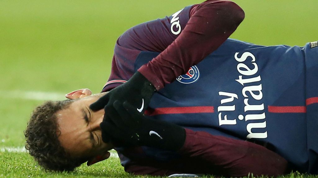 Neymar será operado en Brasil y se perderá el duelo ante el Real Madrid