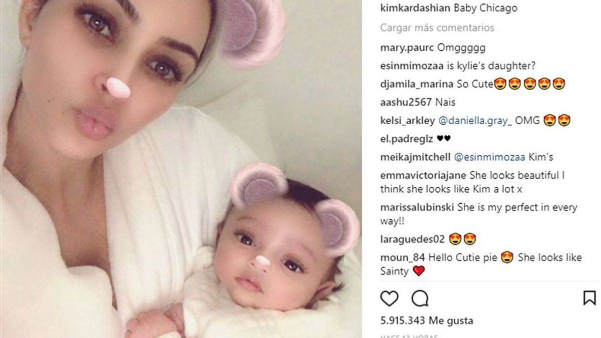 Kim Kardashian y su hija Chicago West, en Instagram.