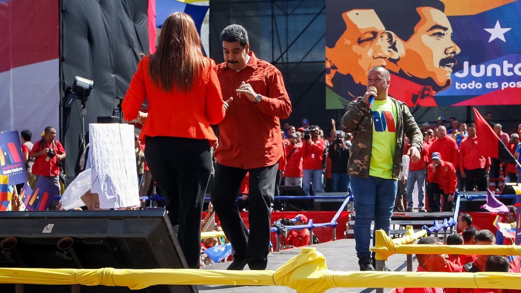 Maduro anuncia que se presenta a la reelección bailando reguetón