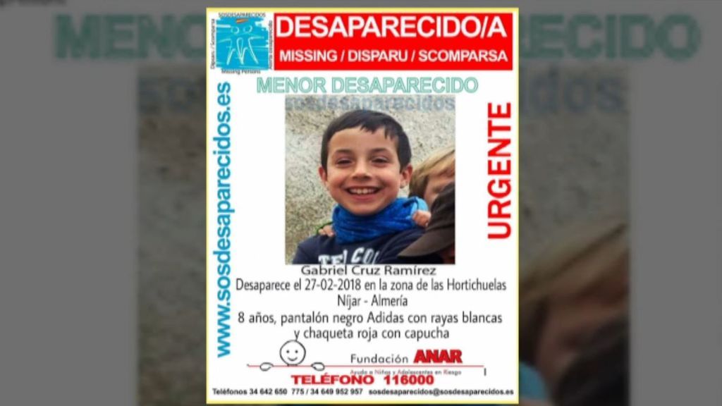 Níjar (Almería) se vuelca en la búsqueda de Gabriel, de 8 años