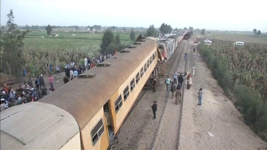 15 muertos y 40 heridos en un accidente ferroviario en el norte de Egipto