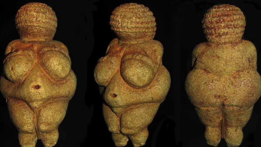 escultura facebook