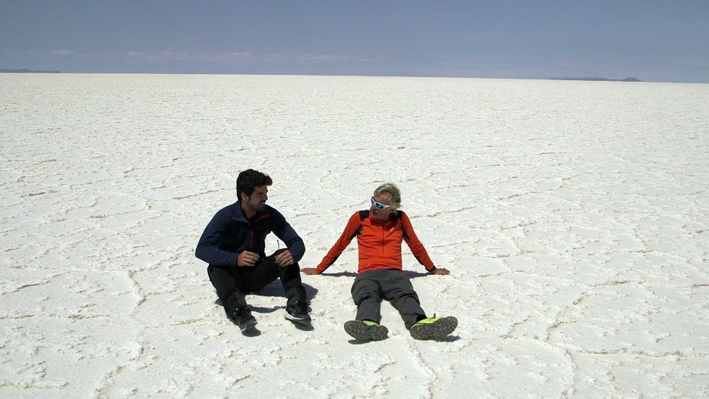Miguel Ángel y Calleja alucinan en el lago salado más grande del mundo: "Ojalá no se lo carguen nunca"