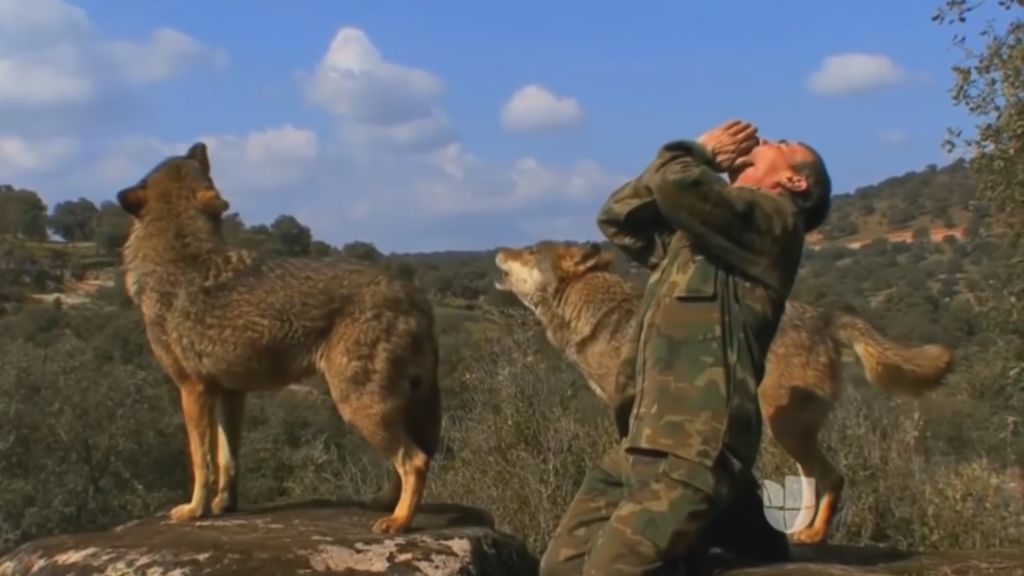 "Del paraíso pasé al infierno": así recuerda su reinserción el niño lobo de Sierra Morena