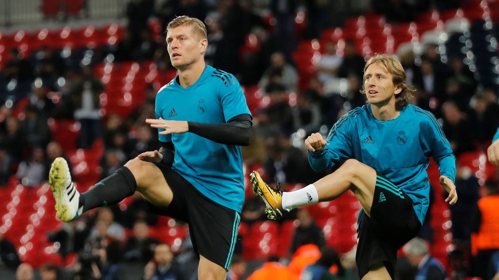El Real Madrid llega a París con las dudas de Kroos y Modric