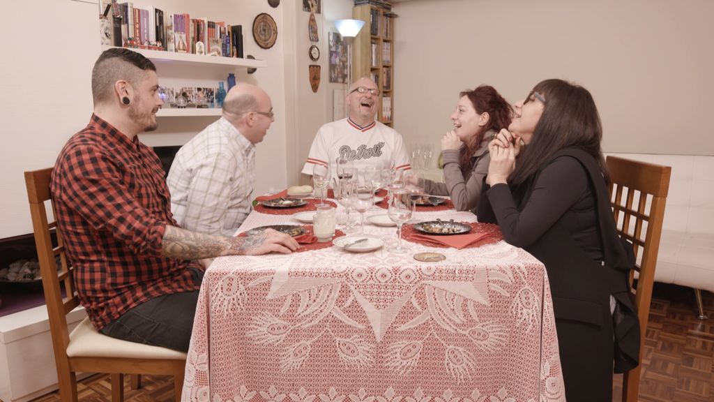 Los concursantes de 'Ven a cenar conmigo' comprueban en sus propias carnes las leyes de la física.