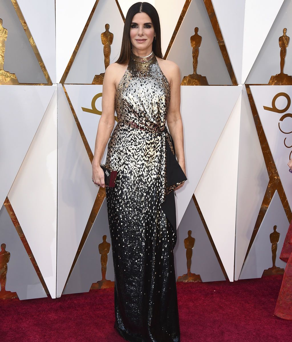 Sandra Bullock con vestido de Louis Vuitton