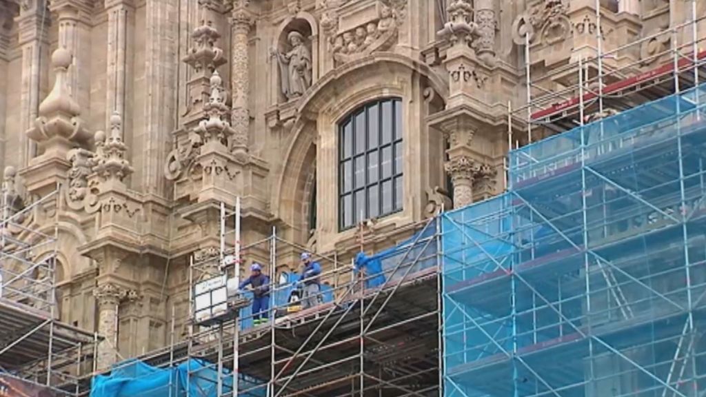 Polémica por las nuevas vidrieras de la Catedral de Santiago