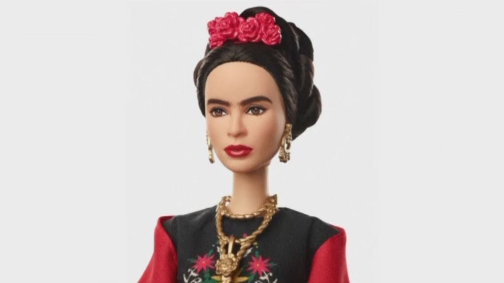 Barbie se reinventa con mujeres emblemáticas como Amelia Earhart o de Frida Kahlo