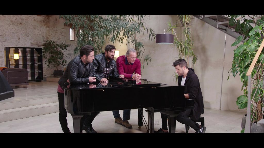 El conciertazo de Pablo López a piano en su casa con Bustamante, Orozco y Bertín