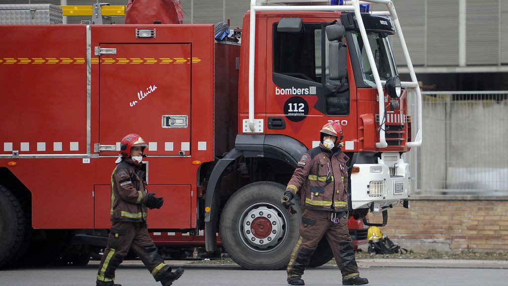 Fallece una mujer y un hombre resulta herido leve en un incendio en Sanlúcar de Barrameda