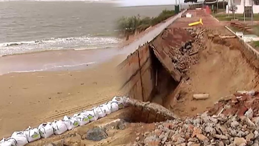 Félix no se ha ido: su temporal marítimo y fuerte viento han azotado y causado destrozos en Andalucía