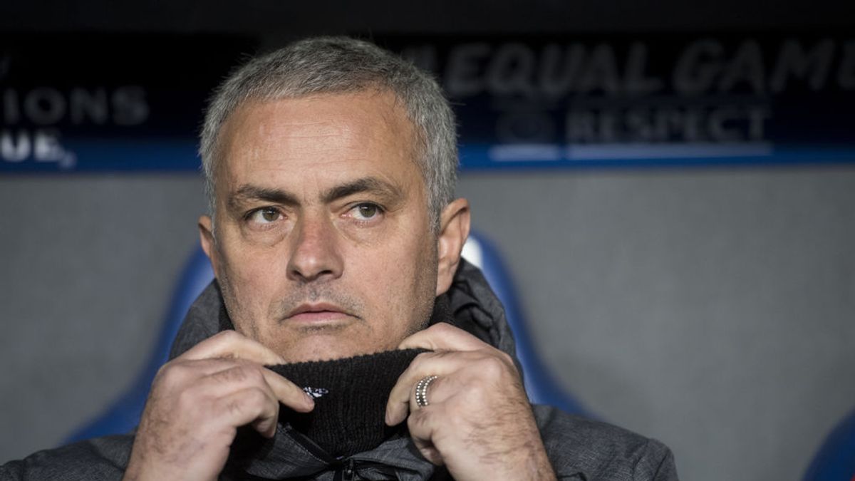 José Mourinho contesta a Frank de Boer: "Ha sido el peor entrenador en la historia de la Premier League"