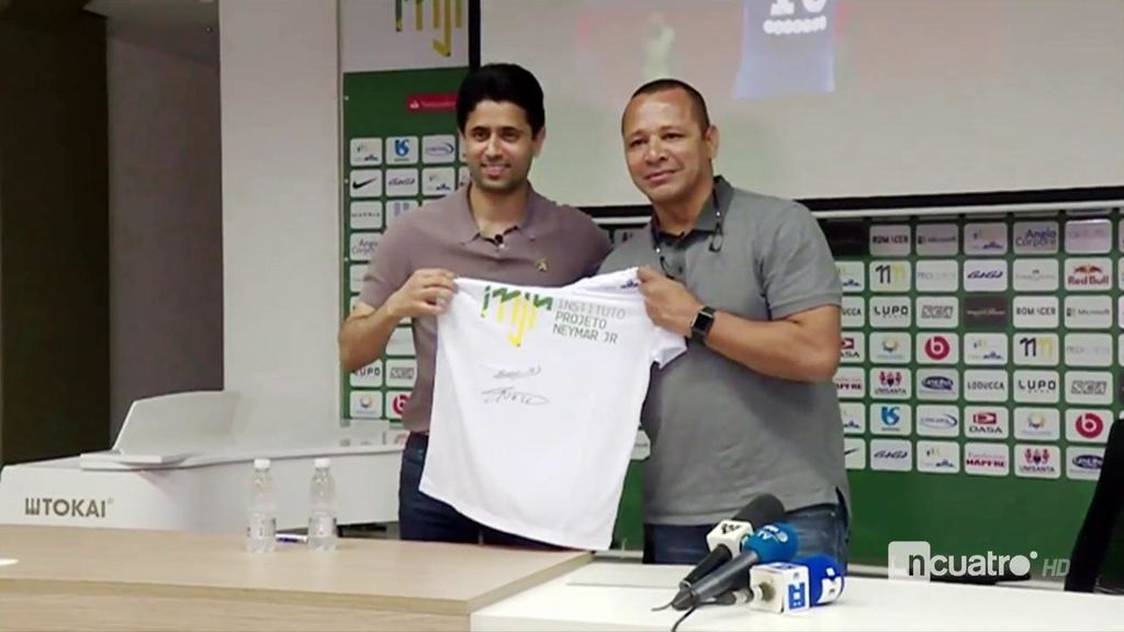 El padre de Neymar asegura que su hijo “tiene presente y futuro en el PSG”