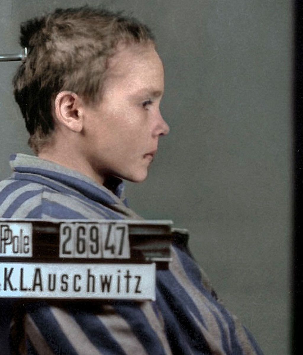 Una artista brasileña homenajea a una víctima de Auschwitz con una foto