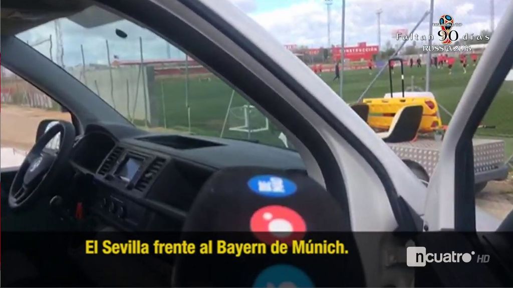 El momentazo del utillero del Sevilla diciendo a los jugadores que el rival era el Bayern en cuartos de la Champions