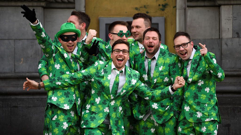 Dublín se tiñe de verde para celebrar San Patricio