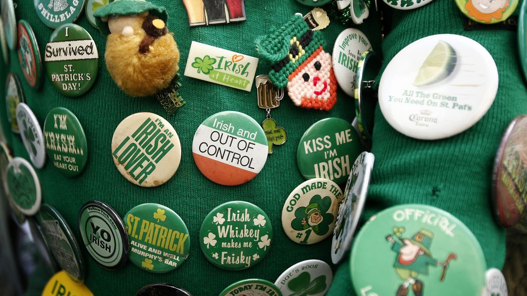Pins en honor a San Patricio