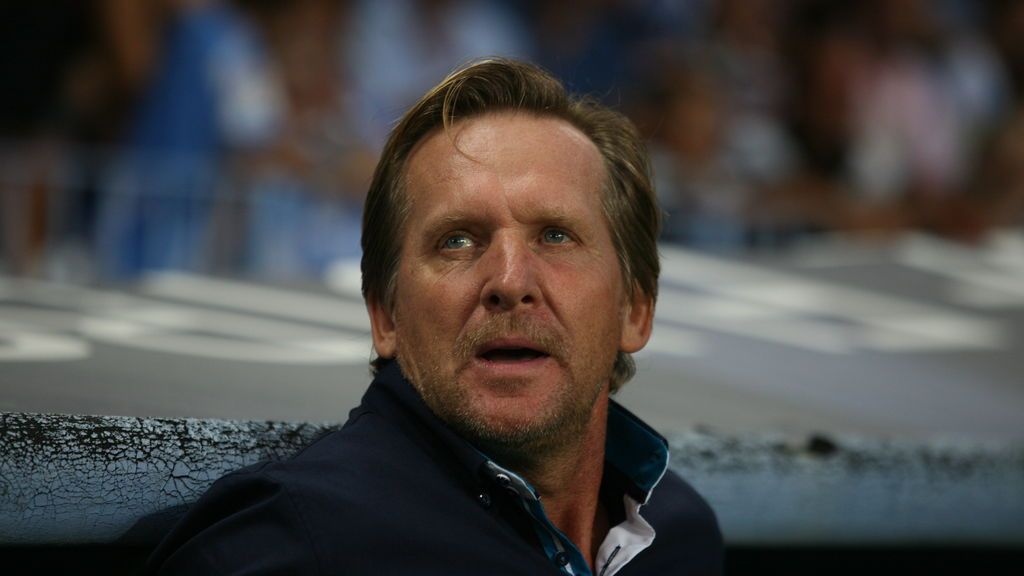 Schuster ficha por el Dalian Yifang chino de Carrasco y Gaitán