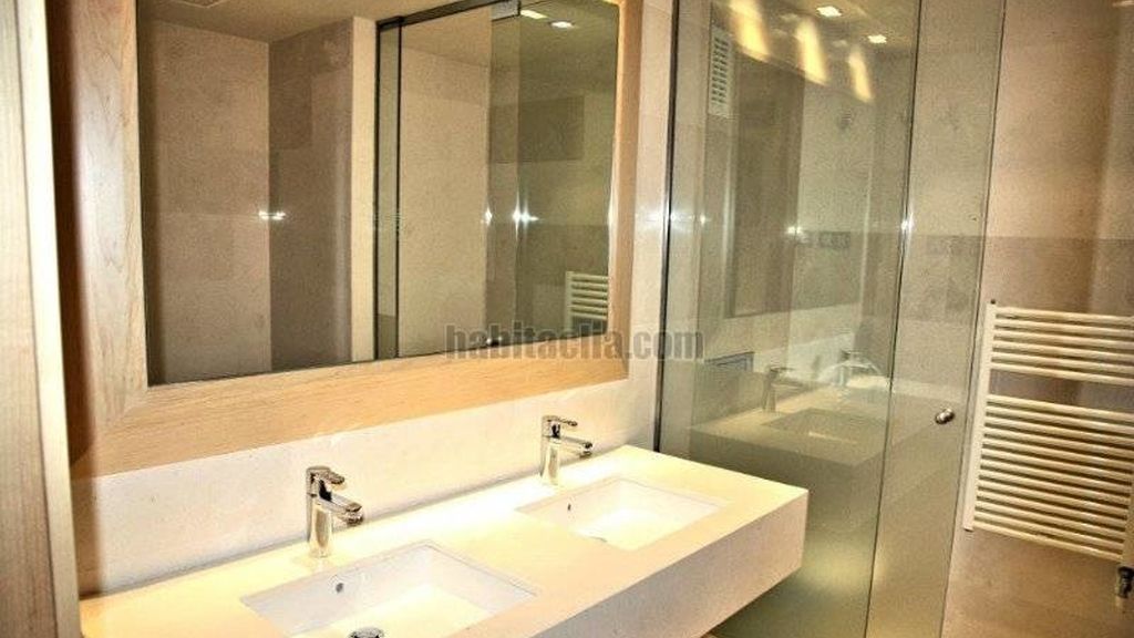 Piscina, domótica y 8.000 euros al mes: la nueva casa de Risto y Laura, en fotos