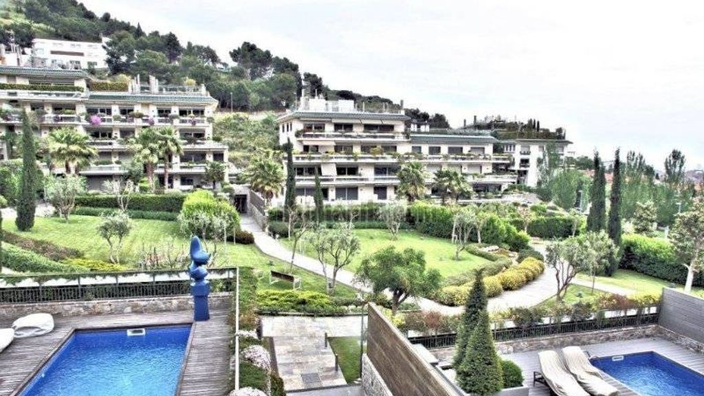 Piscina, domótica y 8.000 euros al mes: la nueva casa de Risto y Laura, en fotos