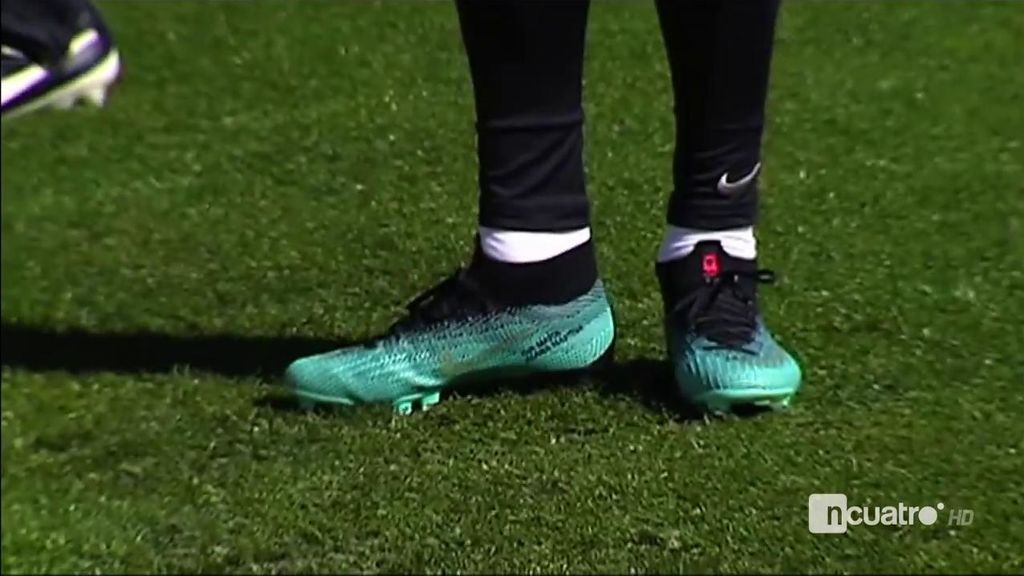 Cristiano Ronaldo y el detalle con sus hijos en sus nuevas botas
