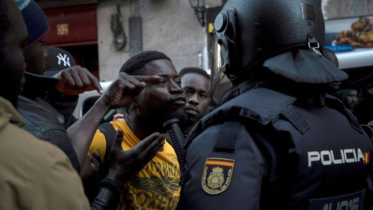 Cinco policías municipales, heridos cuando trataron de identificar a un ciudadano senegalés en Lavapiés