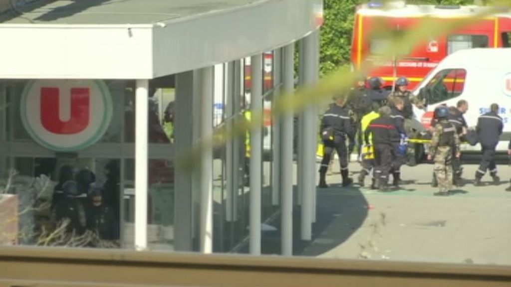 Un yihadista siembra el terror en el sur de Francia y mata a tres personas