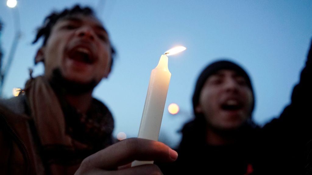 Vigilia para protestar por un tiroteo policial