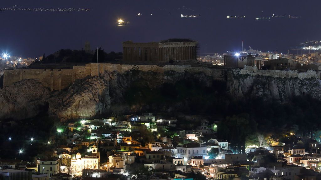 París, Atenas y Londres apagan sus luces en la Hora del Planeta