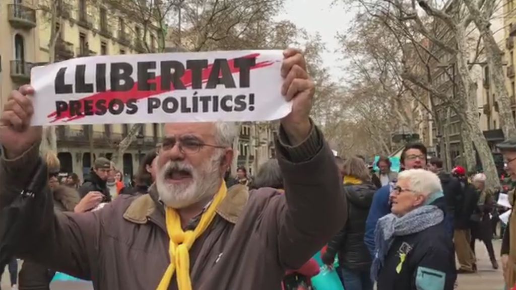 Manifestación en Barcelona en contra de la "represión" del Estado