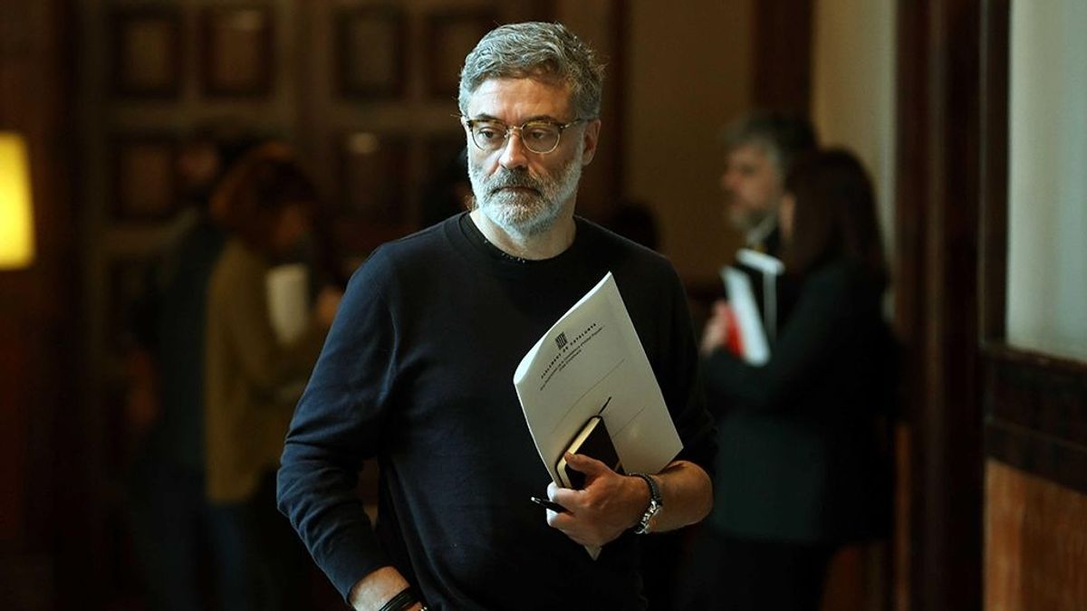 La CUP se ofrece a incorporarse a la Mesa del Parlament para investir a Puigdemont