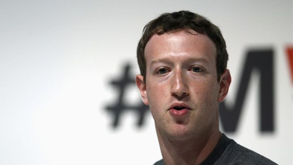 El creador de Facebook pide perdón por la crisis de Cambridge Analytica