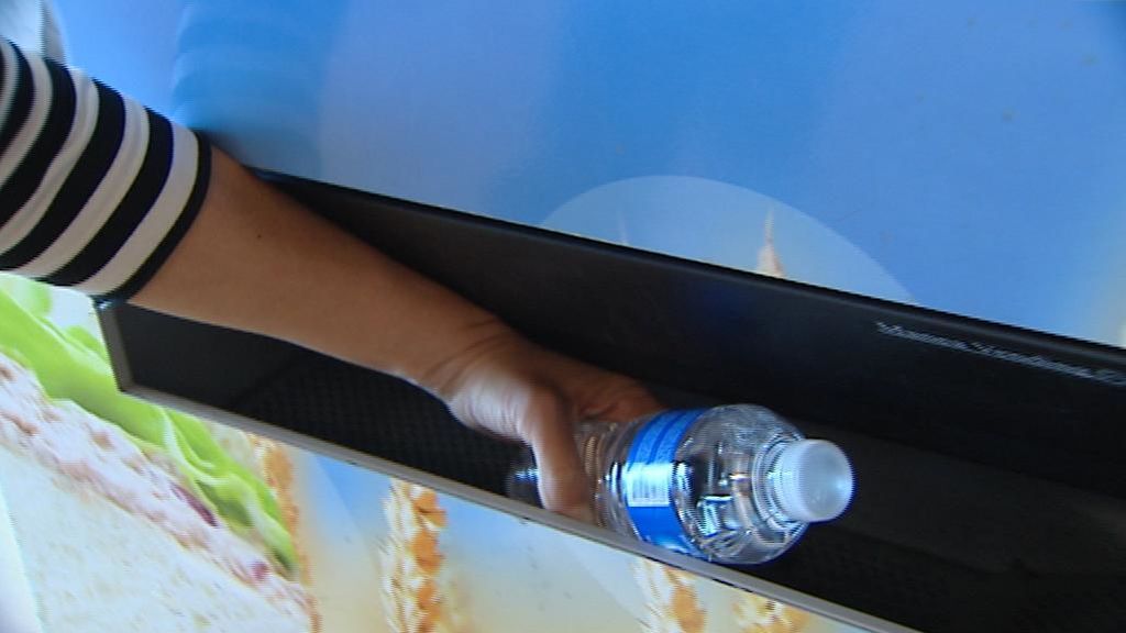 Botellas de agua a un euro en los aeropuertos españoles