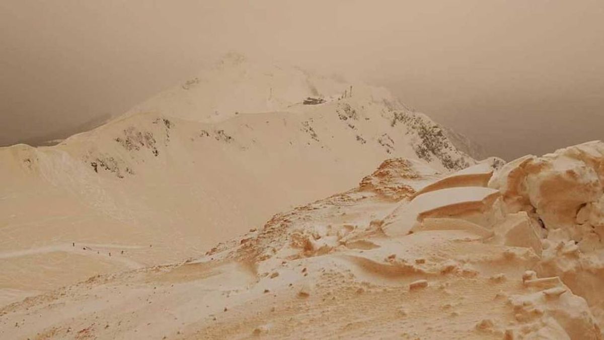 Polvo del Sáhara + nieve: las imágenes de uno de de los paisajes más raros de los últimos 10 años