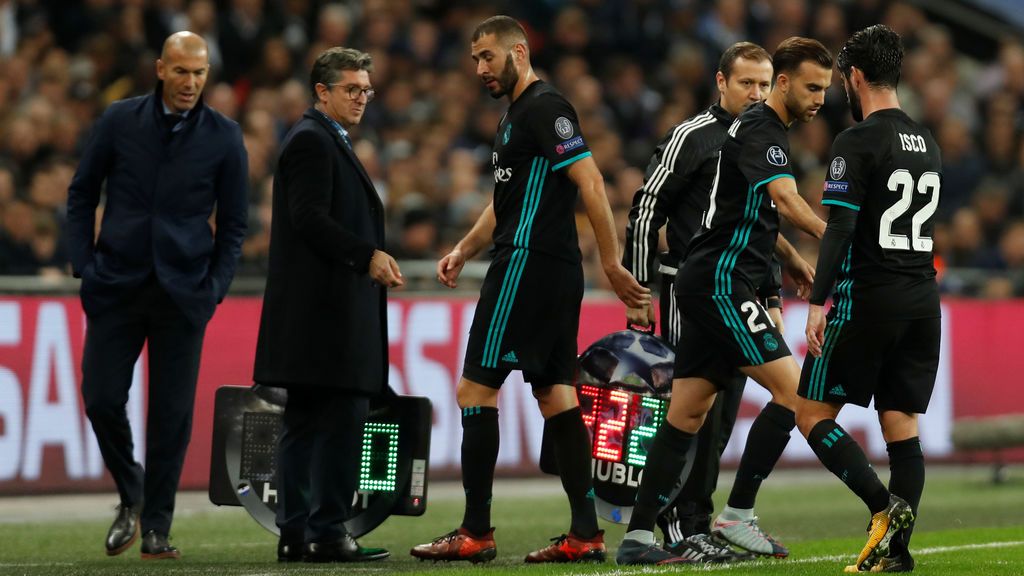 La UEFA aprueba el cuarto cambio en la prórroga y que un jugador pueda competir con dos clubes
