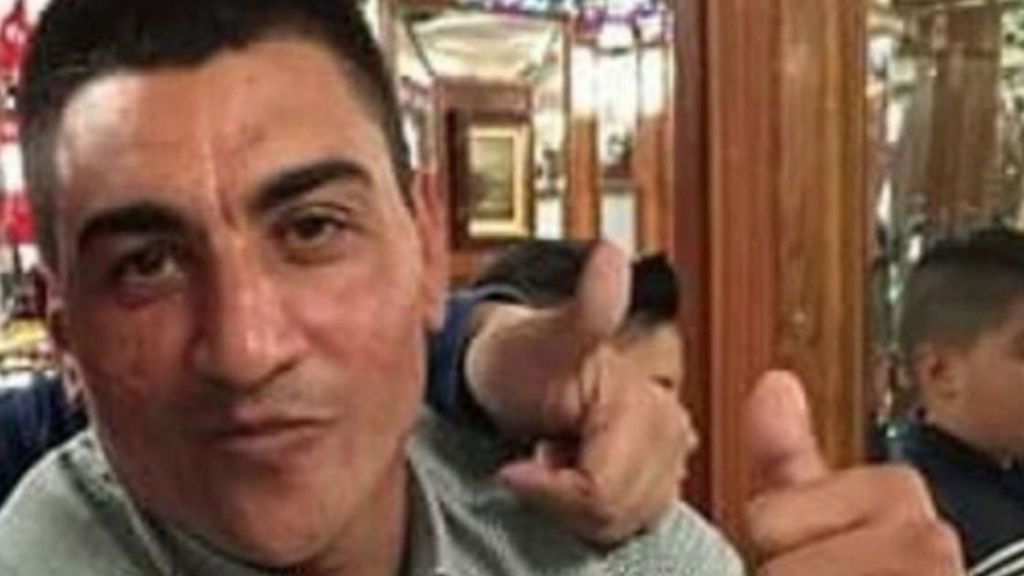 Se busca a Amador Muñoz por atropellar mortalmente  a su mujer, según varios testigos