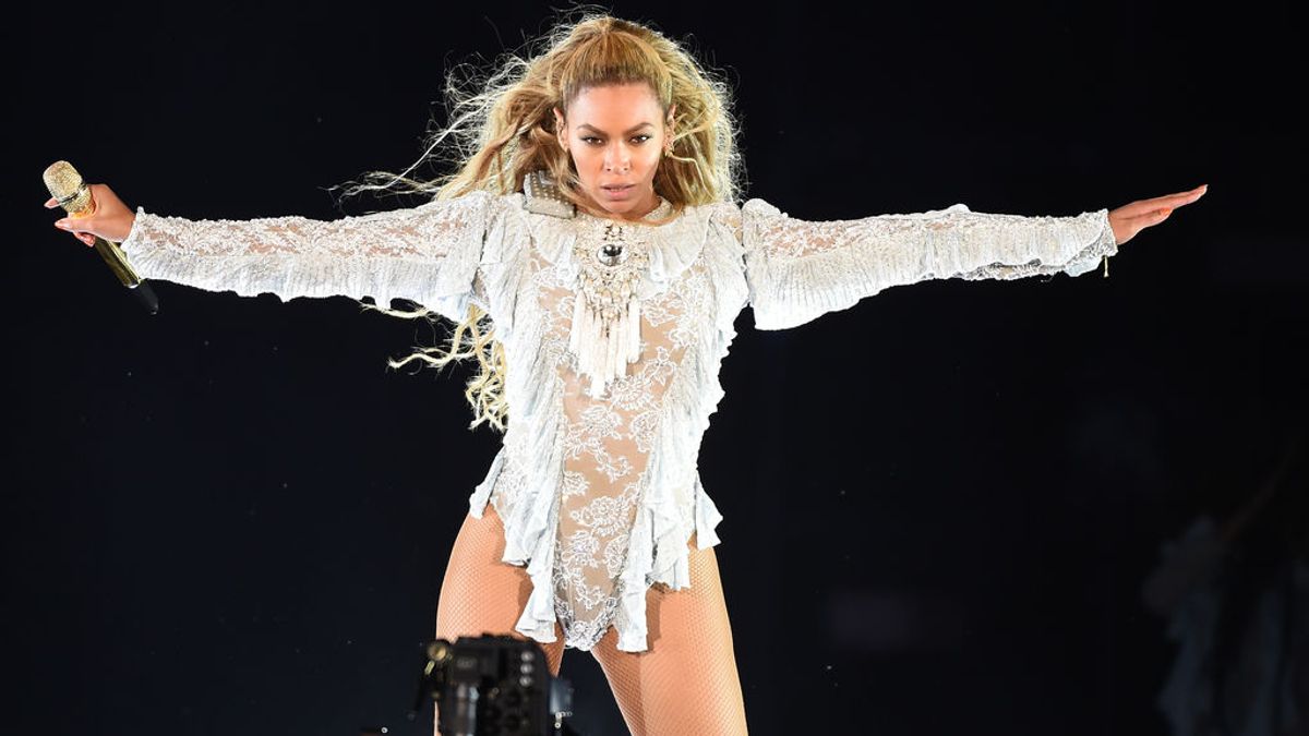 Los seguidores de Beyoncé buscan a la actriz que mordió el rostro de la cantante