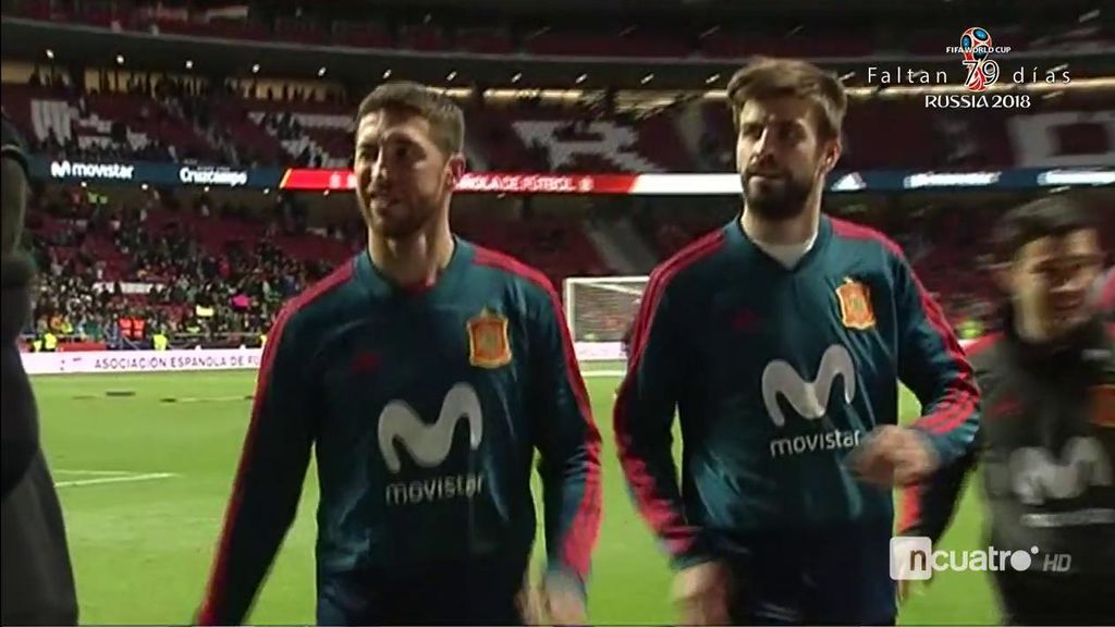 Sergio Ramos y Piqué, inseparables en el entrenamiento de la Selección en el Metropolitano